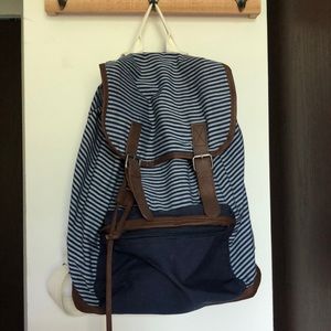 Beautiful striped drawstring day bag!